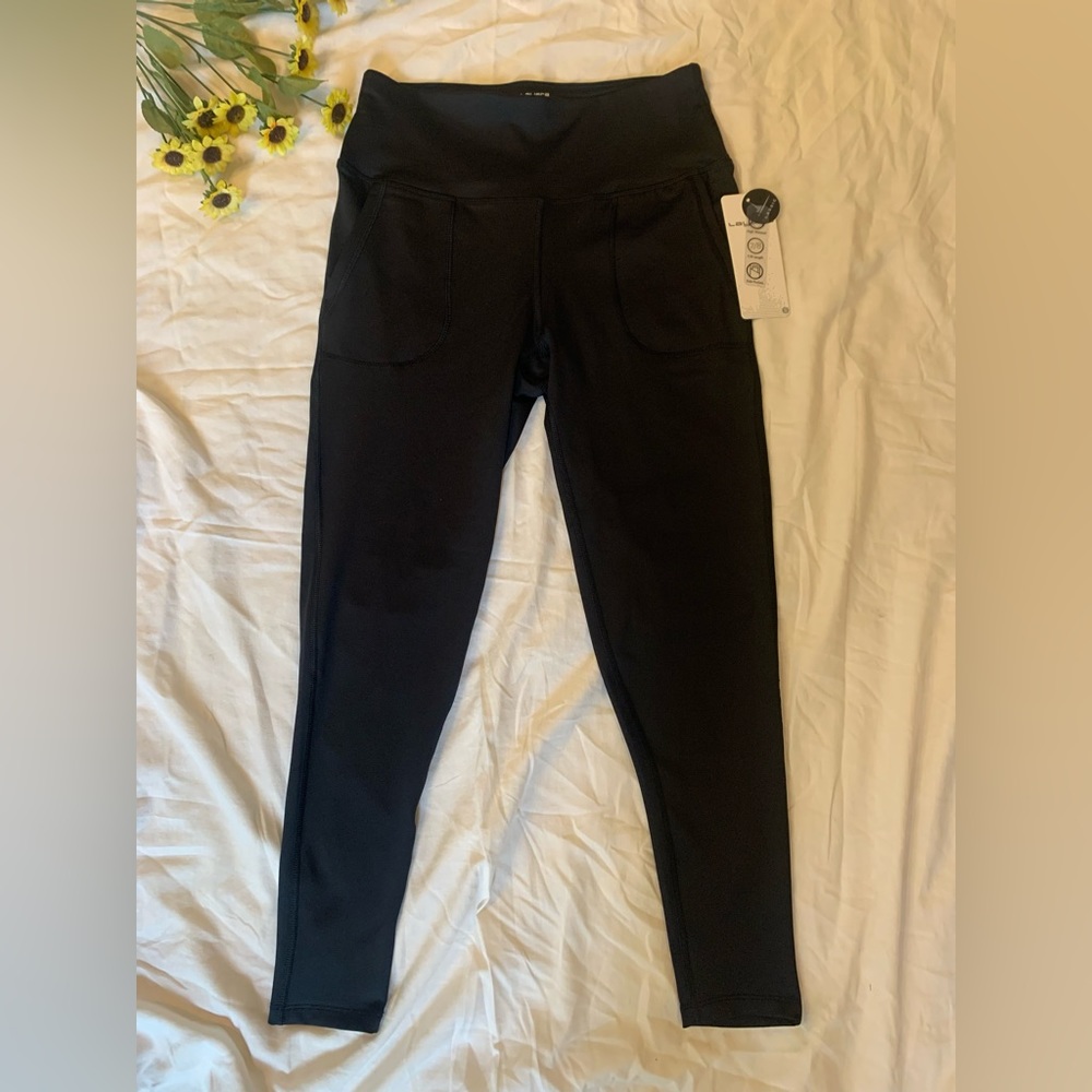 Black leggings with pockets size medium